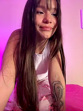 Snapshot of Alisha_Olsen_ chatting on November 3, 2025, 5:09 am Alisha Olsen online show from November 3, 2025, 5:09 am