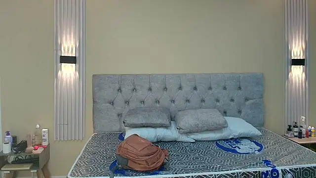 Snapshot of LiaMonroee_ chatting on September 25, 2025, 11:36 am LiaMonroee online show from September 25, 2025, 11:36 am