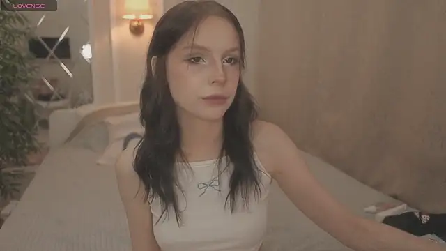 Snapshot of claire_bennett chatting on September 13, 2025, 10:53 pm claire bennett online show from September 13, 2025, 10:53 pm