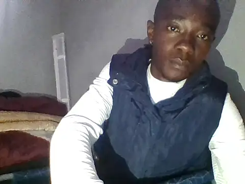 Snapshot of Nykho17 chatting on October 29, 2025, 1:13 pm Nykho17 online show from October 29, 2025, 1:13 pm