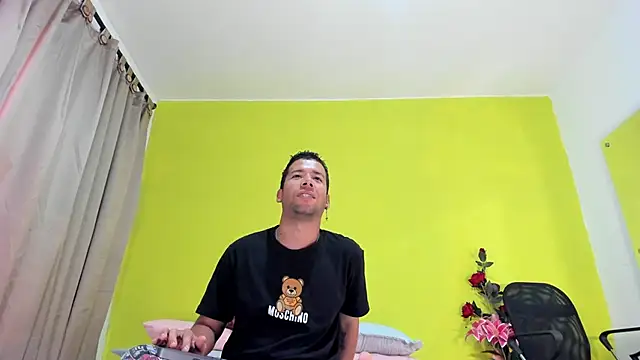 Celesteyorucso online show from September 10, 2025, 7:03 pm