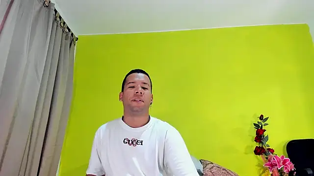 Celesteyorucso online show from September 24, 2025, 8:12 pm
