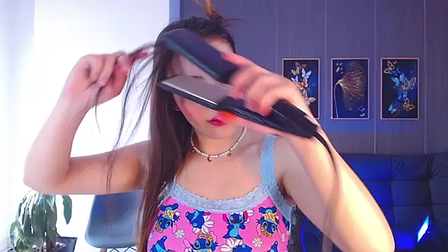 melodydoll online show from October 3, 2025, 4:04 pm