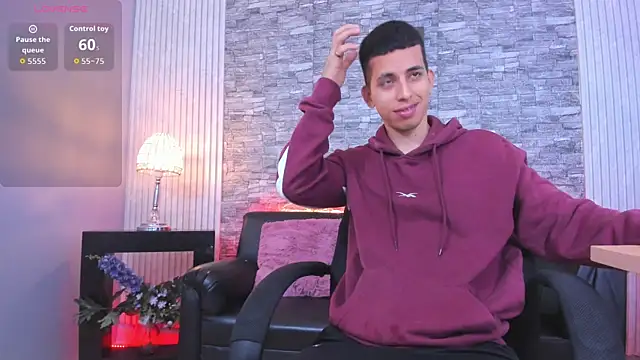 Snapshot of Alexander_gold chatting on October 16, 2025, 2:07 pm Alexander gold online show from October 16, 2025, 2:07 pm