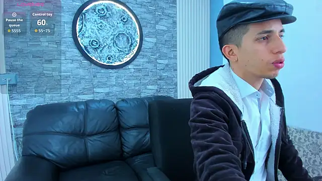 Snapshot of Alexander_gold chatting on October 18, 2025, 12:17 pm Alexander gold online show from October 18, 2025, 12:17 pm