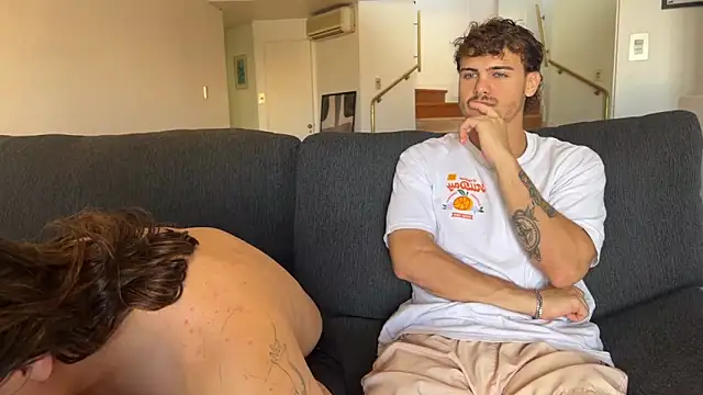 lenruy online show from February 22, 2026, 8:29 pm