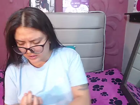 Cailing Zu online show from October 7, 2025, 7:11 pm