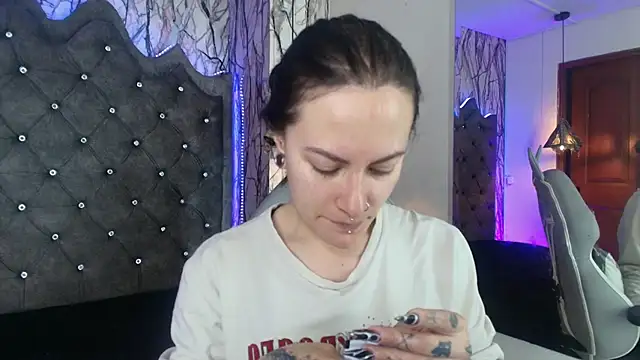 Snapshot of Zami_Escobar_of chatting on October 2, 2025, 7:21 pm Zami Escobar of online show from October 2, 2025, 7:21 pm