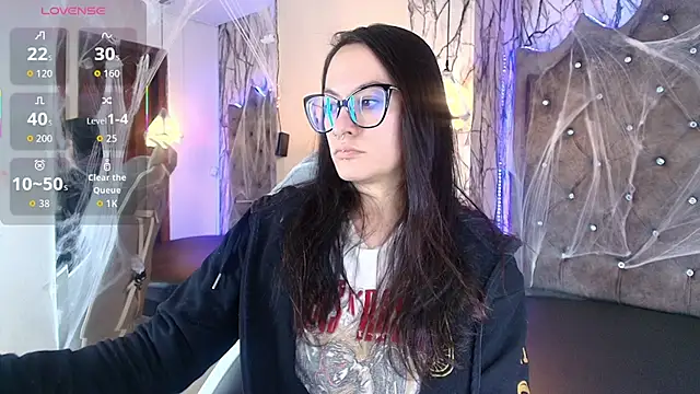 Snapshot of Zami_Escobar_of chatting on November 6, 2025, 6:20 pm Zami Escobar of online show from November 6, 2025, 6:20 pm