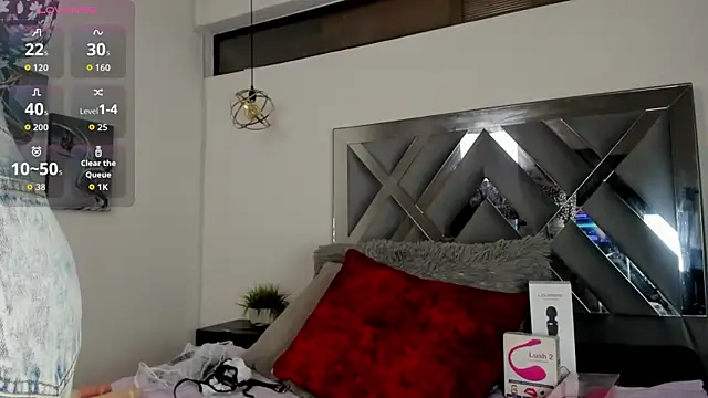 Candy Hott7 online show from November 26, 2025, 8:32 pm