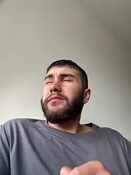 Snapshot of Diicaprio69 chatting on October 17, 2025, 7:05 pm Diicaprio69 online show from October 17, 2025, 7:05 pm