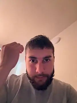 Snapshot of Diicaprio69 chatting on October 22, 2025, 7:46 pm Diicaprio69 online show from October 22, 2025, 7:46 pm