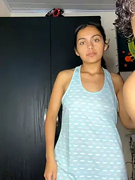 Snapshot of Nezuko-uWux chatting on September 30, 2025, 6:29 am Nezuko-uWux online show from September 30, 2025, 6:29 am