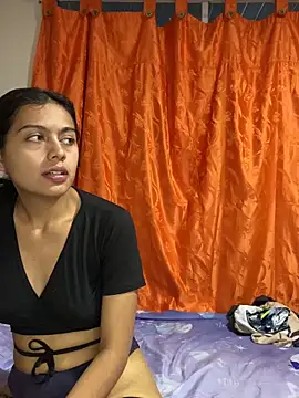 Snapshot of Nezuko-uWux chatting on October 25, 2025, 11:43 pm Nezuko-uWux online show from October 25, 2025, 11:43 pm