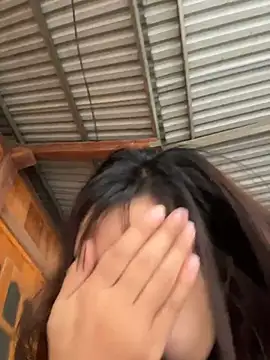 Kouis999 online show from February 19, 2026, 4:41 am