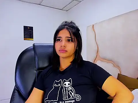 ScarletDoll online show from October 18, 2025, 3:20 am