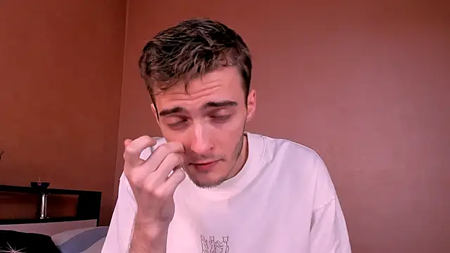 Snapshot of spider____man chatting on September 18, 2025, 10:28 am spider man online show from September 18, 2025, 10:28 am