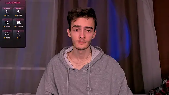 Snapshot of spider____man chatting on October 18, 2025, 4:30 pm spider man online show from October 18, 2025, 4:30 pm