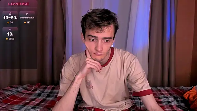 Snapshot of spider____man chatting on November 3, 2025, 3:13 pm spider man online show from November 3, 2025, 3:13 pm