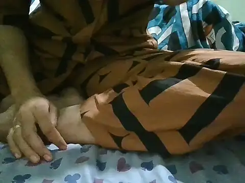 Roshani hoty online show from January 11, 2026, 4:45 pm