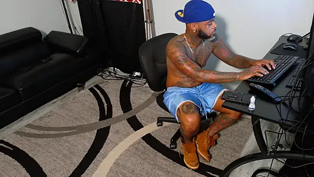 Snapshot of SLANGONDEMHOES chatting on November 6, 2025, 7:15 pm SLANGONDEMHOES online show from November 6, 2025, 7:15 pm