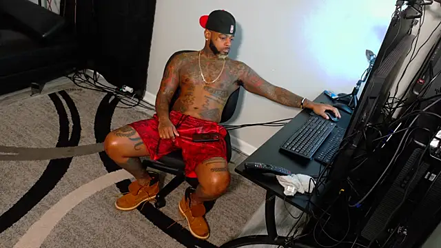 Snapshot of SLANGONDEMHOES chatting on November 11, 2025, 2:17 pm SLANGONDEMHOES online show from November 11, 2025, 2:17 pm