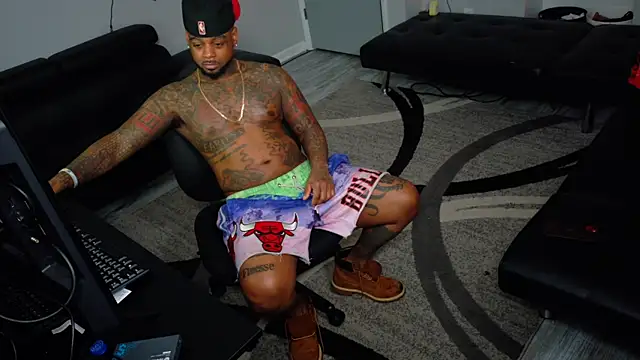 SLANGONDEMHOES online show from April 4, 2026, 1:19 pm