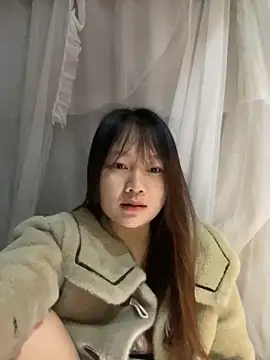 Hinne07 online show from December 2, 2025, 1:55 am