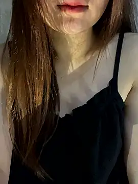 Hinne07 online show from January 8, 2026, 3:20 am