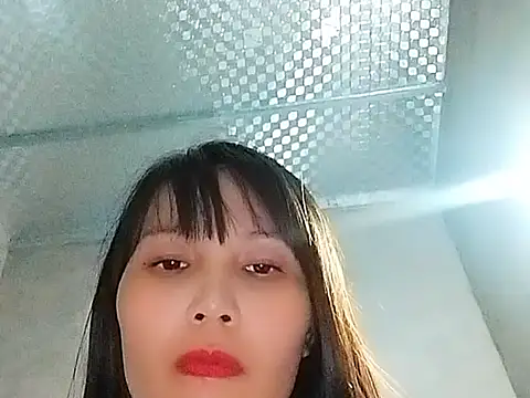 Snapshot of Siglemom_sexy chatting on October 5, 2025, 8:01 am Siglemom sexy online show from October 5, 2025, 8:01 am