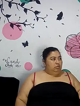 curvy diva  online show from October 11, 2025, 11:20 am