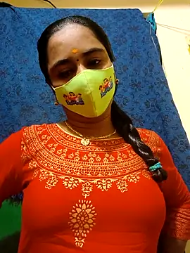 Snapshot of mini-queen chatting on February 10, 2026, 6:56 pm mini-queen online show from February 10, 2026, 6:56 pm