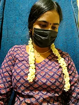 Snapshot of mini-queen chatting on March 26, 2026, 11:05 am mini-queen online show from March 26, 2026, 11:05 am