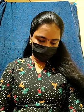 Snapshot of mini-queen chatting on March 28, 2026, 5:45 pm mini-queen online show from March 28, 2026, 5:45 pm