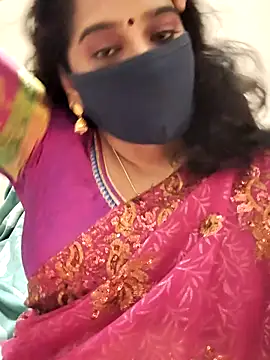 saritha29 online show from October 29, 2025, 5:14 pm