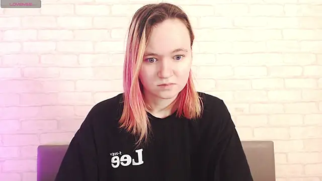 Ericha Stone online show from February 21, 2026, 1:28 am