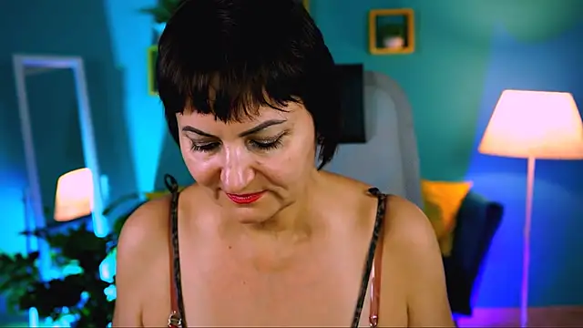 Snapshot of HelenBeler chatting on November 16, 2025, 12:55 pm HelenBeler online show from November 16, 2025, 12:55 pm