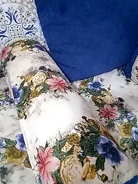 Mayamimi online show from September 29, 2025, 7:46 am