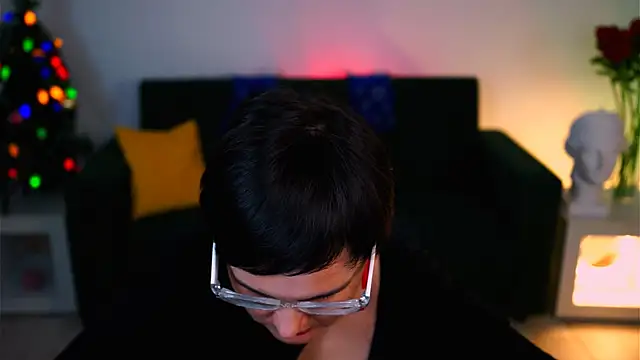 LauraDavidsons online show from January 10, 2026, 7:04 pm