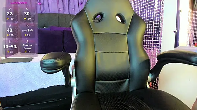 Snapshot of Moon_Play chatting on September 14, 2025, 2:16 pm Moon Play online show from September 14, 2025, 2:16 pm