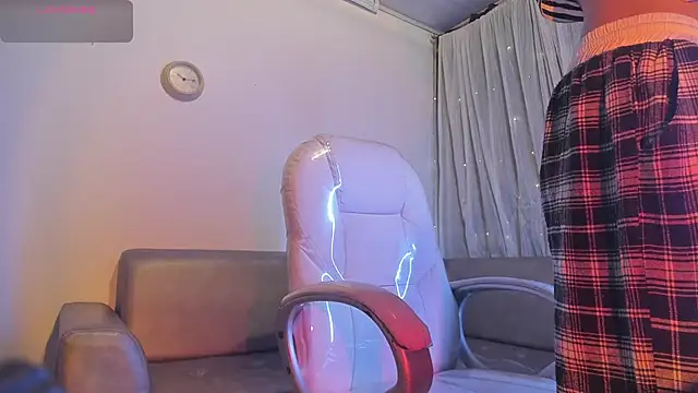 Angeel of lust online show from October 26, 2025, 4:51 am