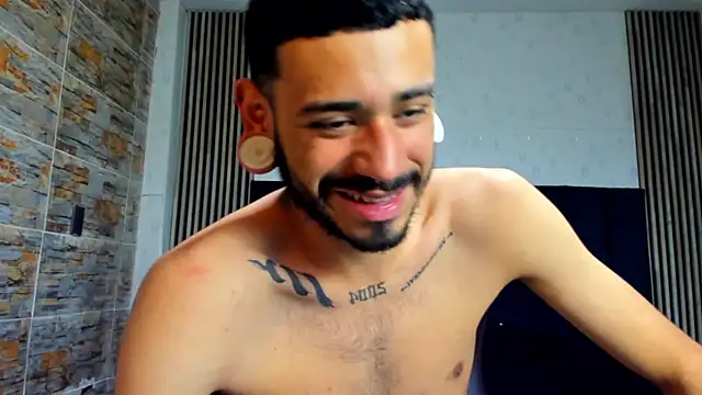 rolo martinez online show from November 1, 2025, 7:27 pm