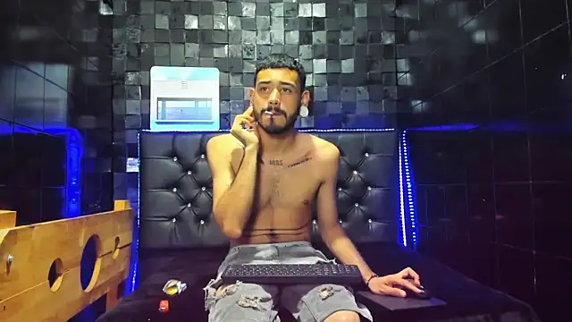 rolo martinez online show from November 4, 2025, 6:51 pm