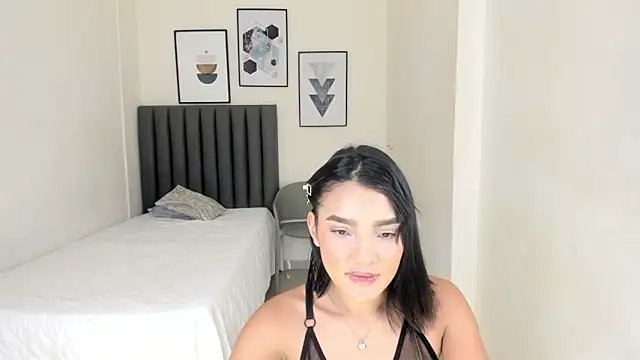 lyanna moon online show from November 8, 2025, 12:49 pm