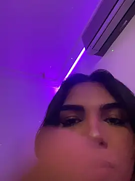 VeronicaSaenzx online show from February 9, 2026, 9:30 pm