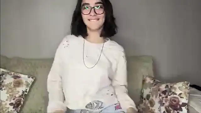 TAG MIGGI online show from October 2, 2025, 7:10 pm