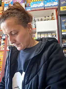 Fluturas2 online show from October 20, 2025, 8:59 am