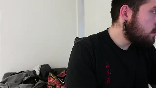 Snapshot of Mike_Platano chatting on October 16, 2025, 5:08 am Mike Platano online show from October 16, 2025, 5:08 am