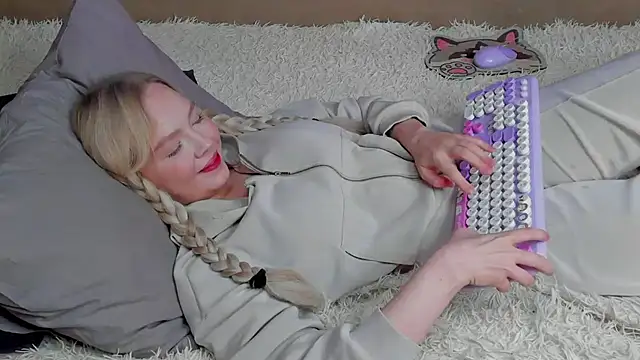 Snapshot of AlishaSe7enthAngel chatting on February 7, 2026, 5:00 am AlishaSe7enthAngel online show from February 7, 2026, 5:00 am