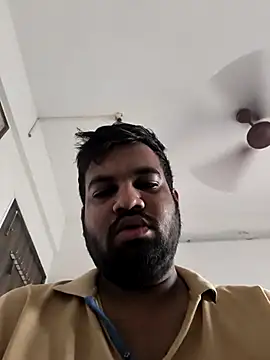 vinay smalldick online show from November 25, 2025, 2:11 am